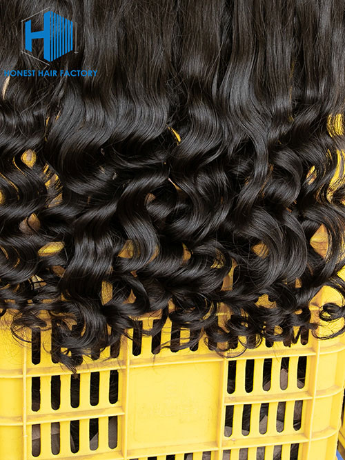 Wholesale 8-22Inch Loose wave Pre-plucked 13*5 Transparent  Lace Frontal