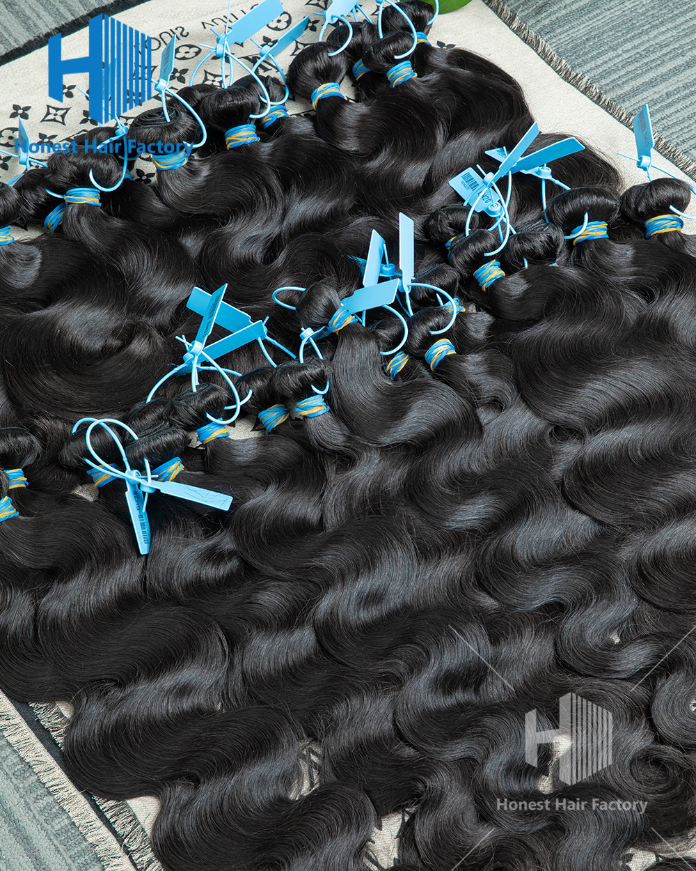 Wholesale 50 Bundles Blue Band Raw Hair 12"-30" Body Wave