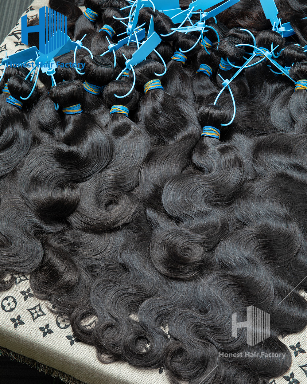 Wholesale 50 Bundles Blue Band Raw Hair 12"-30" Body Wave
